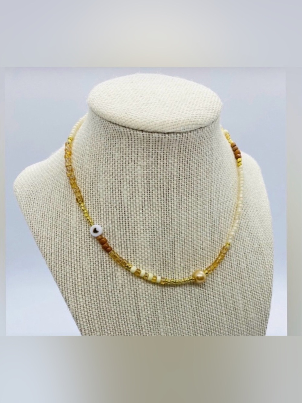 Cream Tan Gold Beaded Necklace Heart Pearl Charms Boho Y2K Fall Festival Preppy - Picture 1 of 7